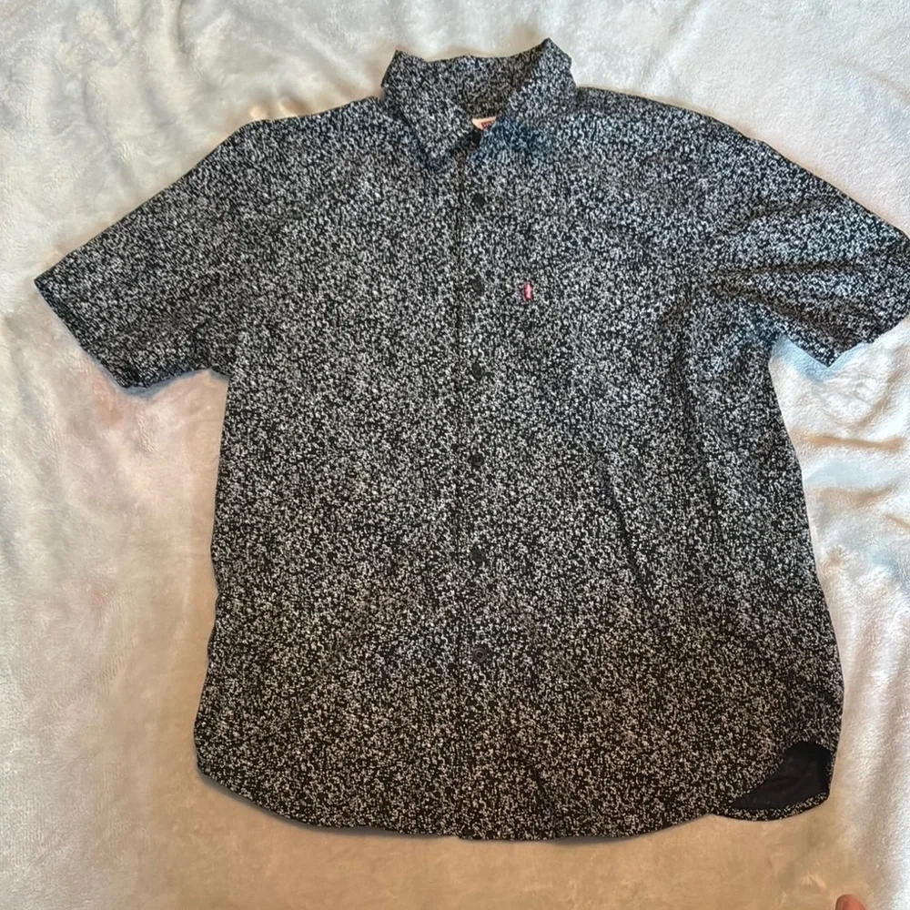 Levi's Black and White Casual Button Down Shirt